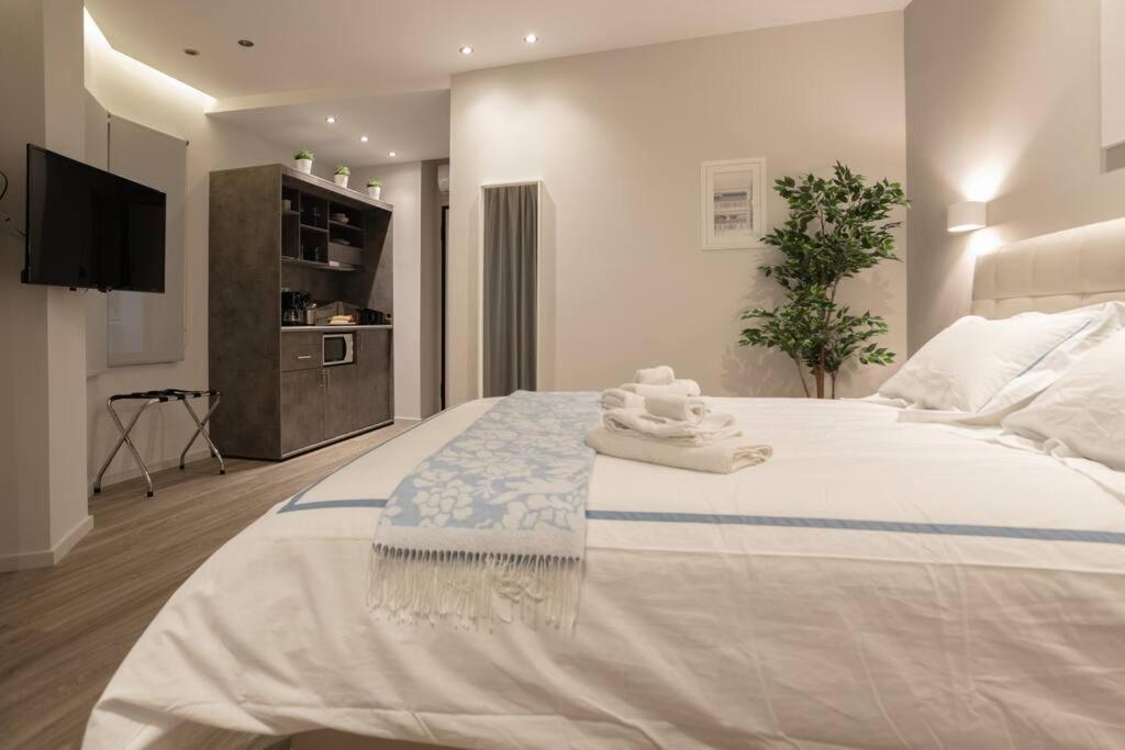 A11 Pristine & Comfy Studio Near Plaka & Parthenon Athens Exterior photo